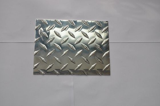 Placa Chequered alumínio do OEM, diamante de prata folha de alumínio gravada