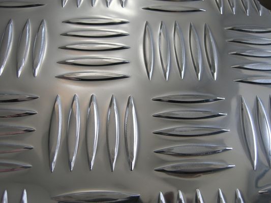 Placa de alumínio personalizada do passo da barra da anticorrosão 5 para o refrigerador